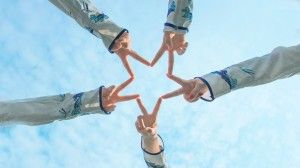 兴趣教育直播平台有哪些？怎么找到靠谱的直播平台？