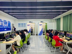 校园自助直播基地“遍地开花”，保利威直播舱助力校园数字化转型