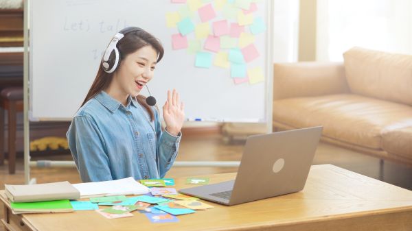 线上直播教学系统哪个好？是否满足个性化教学体验？